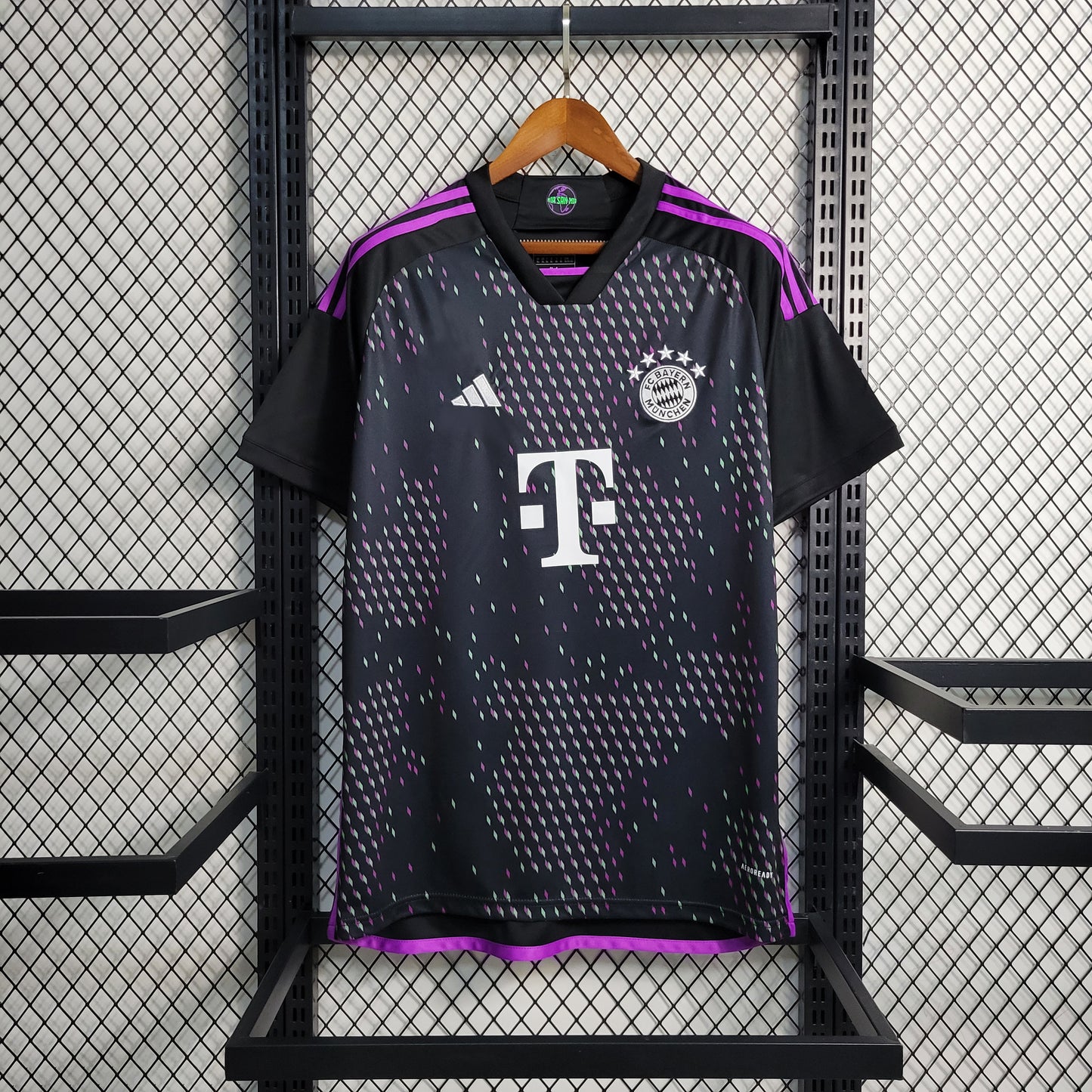 Bayern München 23/24 Away kit