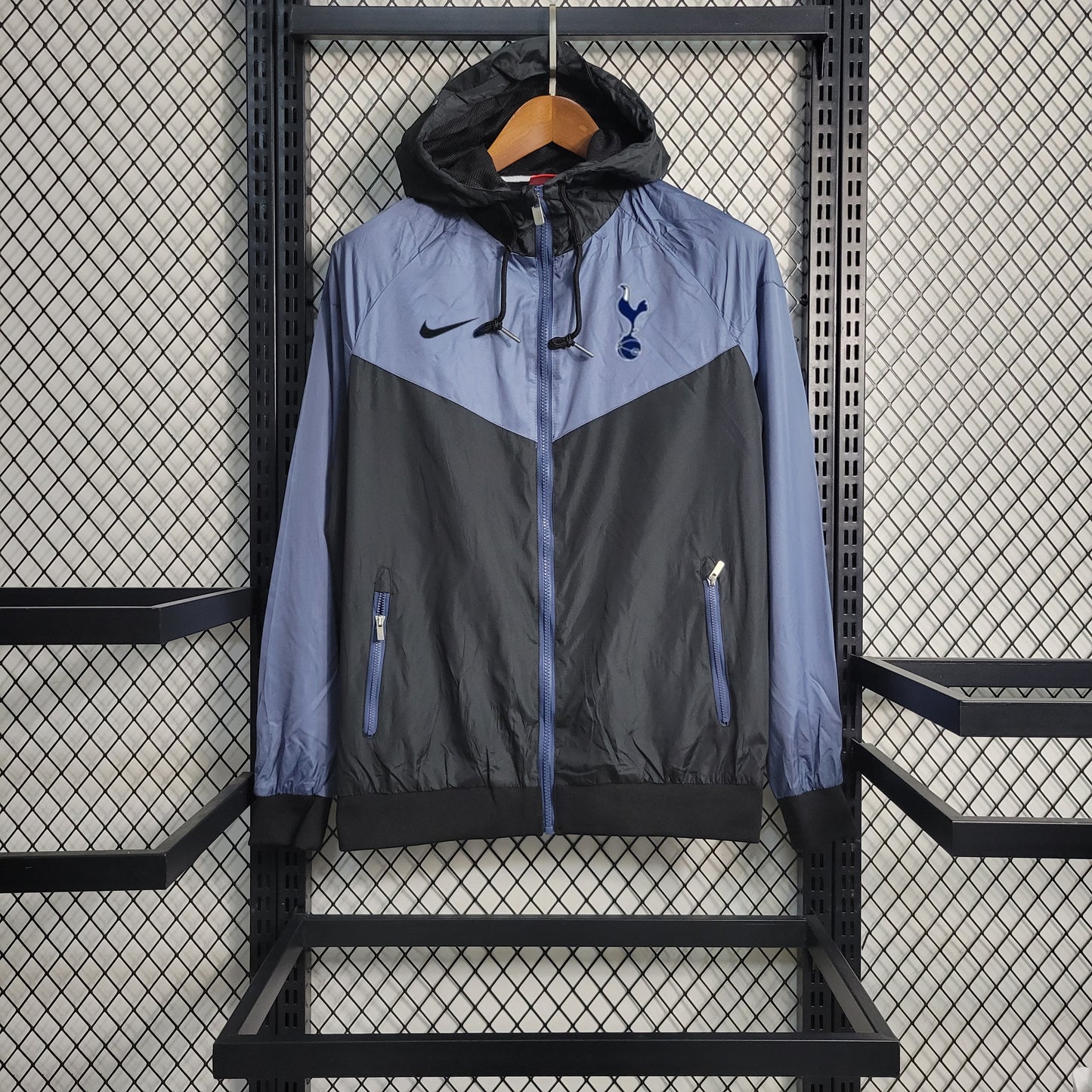 Tottenham Windbreaker