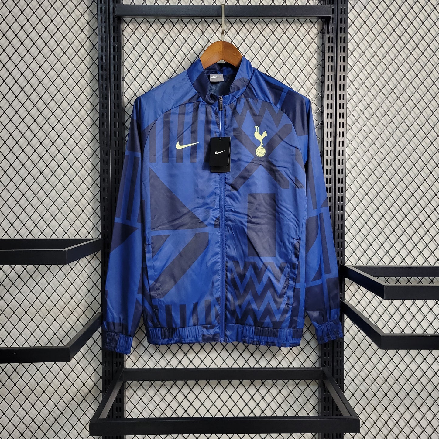 Tottenham Windbreaker